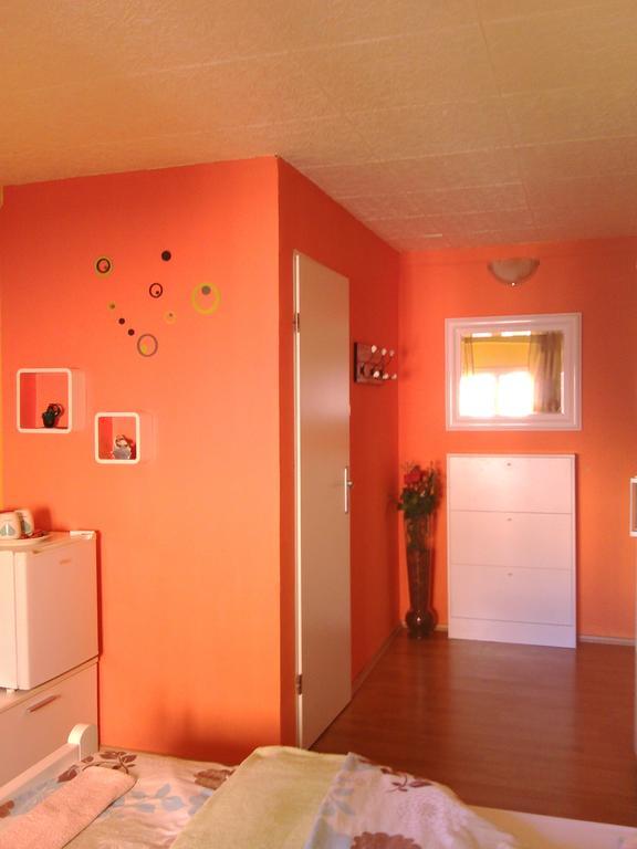 Studio And Rooms Korzo Rijeka Quarto foto